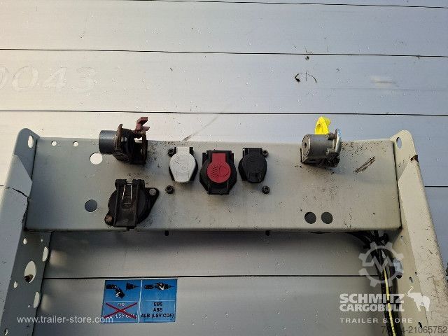 Otevřený návěs s plachtou Schmitz Cargobull Curtainsider Standard