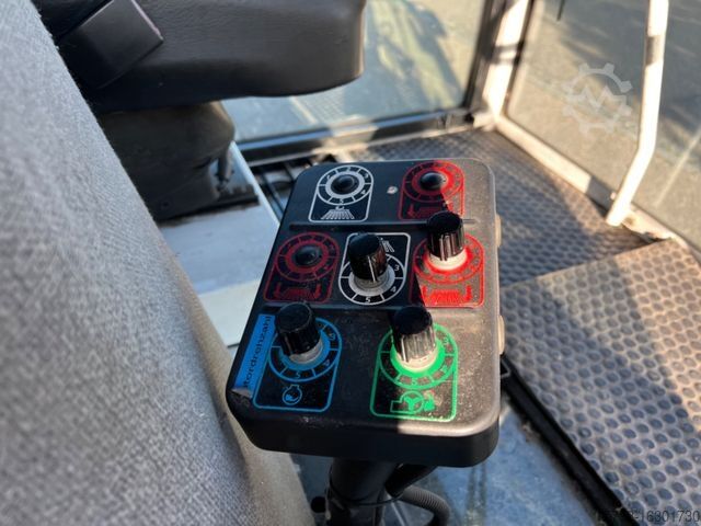 Veegmachine SCHMIDT Cleango 400 Kehrmaschine