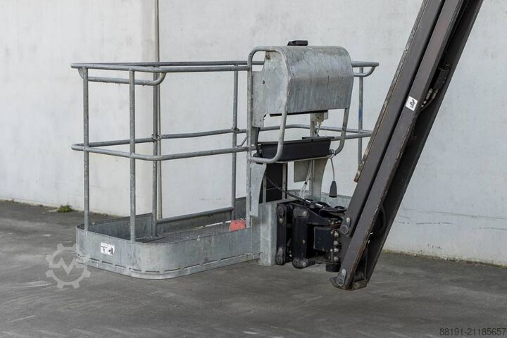 Scharnierende telescopische hoogwerker Manitou 200 ATJ