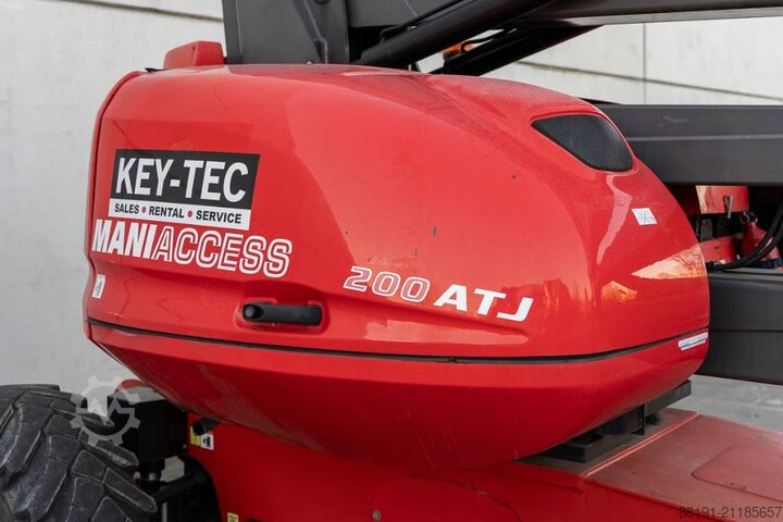Scharnierende telescopische hoogwerker Manitou 200 ATJ