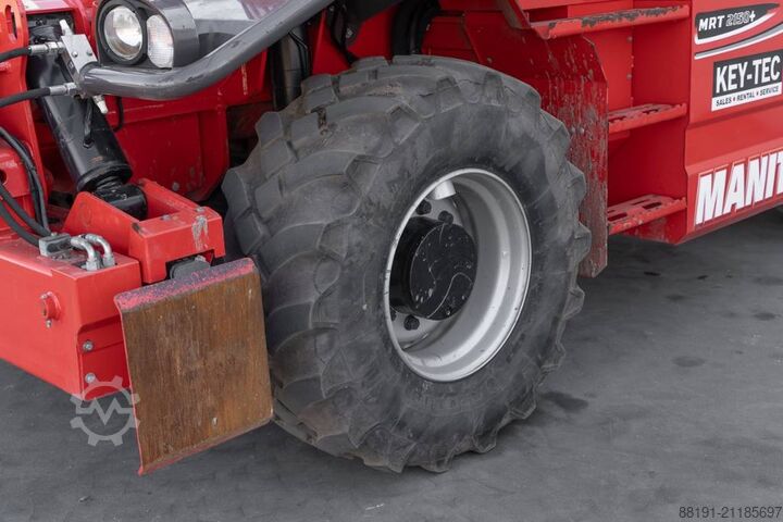 Telescopische lader Manitou MRT 2150 Plus Privilege