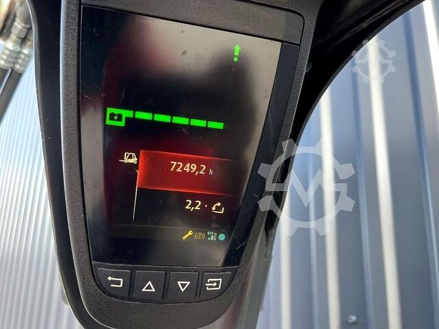 Elektrisk trehjulsgaffeltruck Linde E16-02