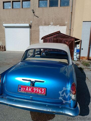 Vintage kamion GAZ 13