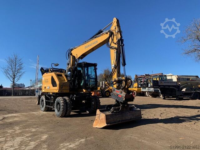 Mobile excavator Caterpillar M315-07B