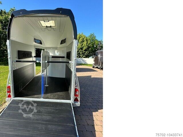 Viehanhänger Sirius S77 S-line Alu 2-Pferdehänger