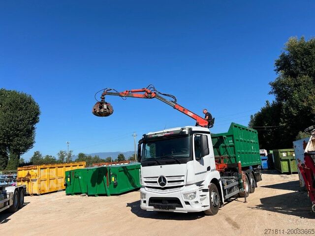 Kampós konténer CONTAINER SCARRABILE USATO A CIELO APERTO CON GRU