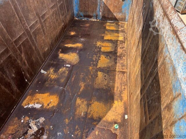 Kampós konténer CONTAINER SCARRABILE USATO A CIELO APERTO CON GRU