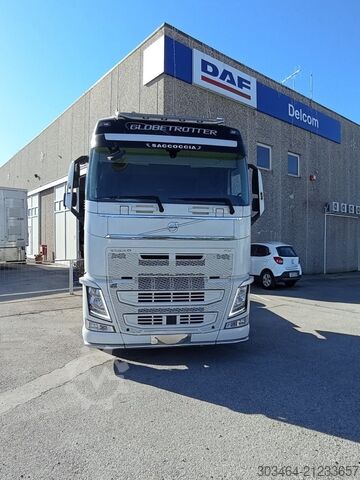 Standard tractor unit Volvo FH 540