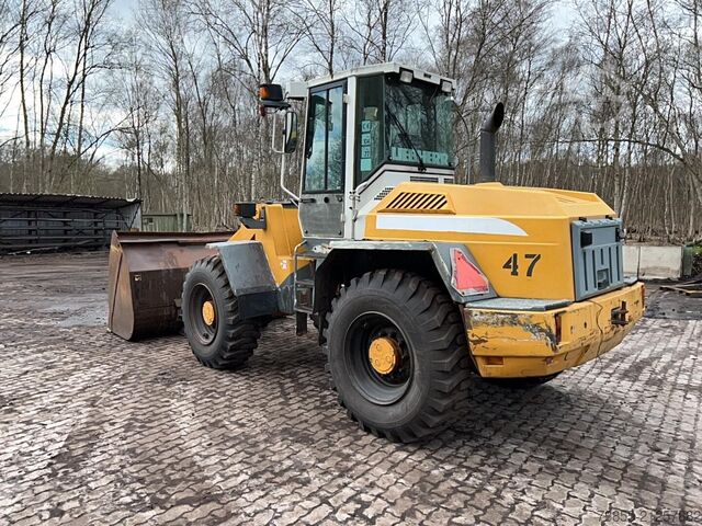Wheel Loader Liebherr L 522 with High-Tipping Bucket