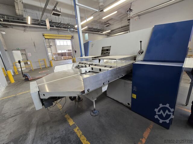 Paper cutting machine Wohlenberg 155