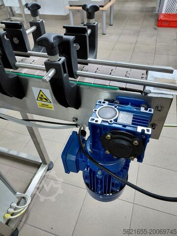 Automatyczna etykieciarka do pojemników