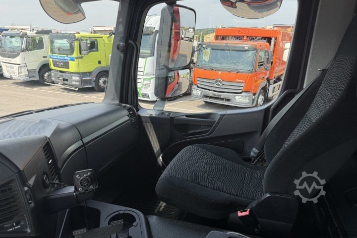 Billenő teherautó Mercedes-Benz Arocs 3243 8x4 Schwarzmüller / Swiss-Vehicle