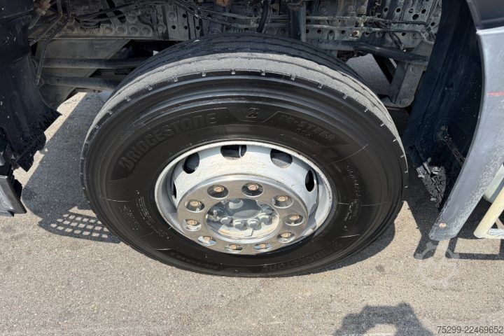 Billenő teherautó Mercedes-Benz Arocs 3243 8x4 Schwarzmüller / Swiss-Vehicle