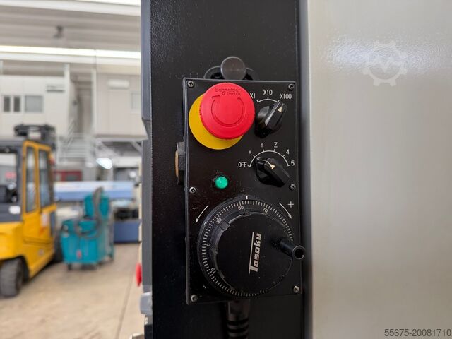 Vertikales Bearbeitungszentrum mit vier Achsen Quaser MV 184 C