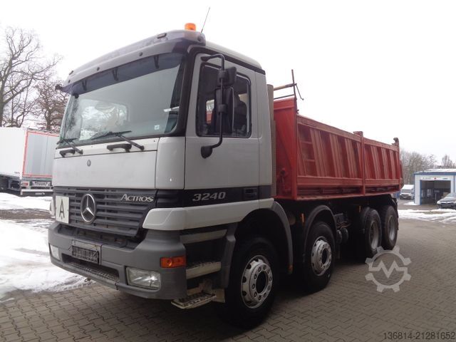 Kiper kamion MERCEDES-BENZ Actros 3240 8x4 Blatt Meiller 3-S-Kipper
