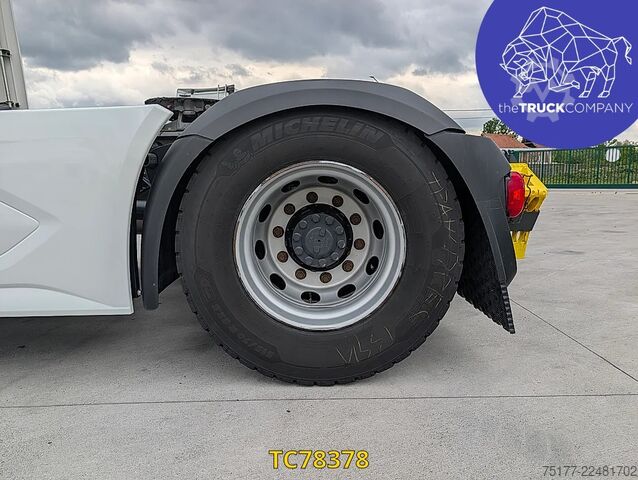 Standart-SZM DAF XG 480