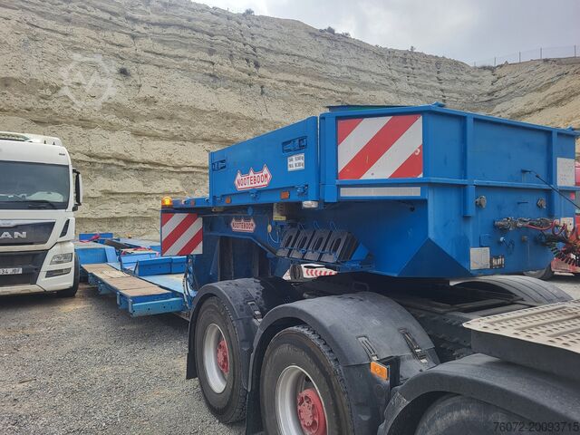 Semirremolque de plataforma baja Noteboom OSBDAZ-66