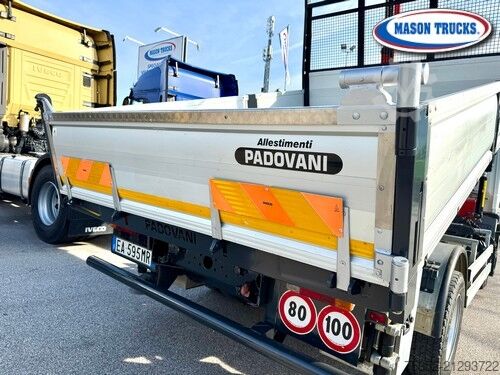 Tipvogn Iveco Eurocargo 80E17 gru con JIB
