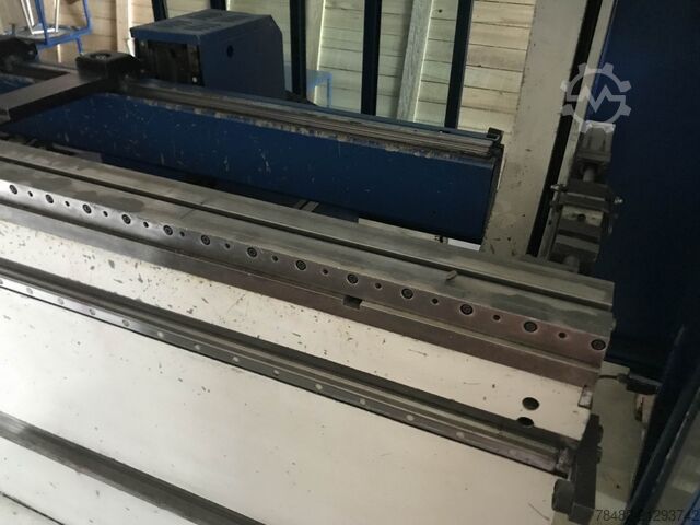 TRUMPF - TRUMABEND V130 - 2001 and 2003 TRUMPF 
