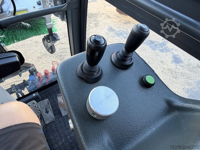 Macchina per la manutenzione invernale Hako Citymaster 1600 4x4 Winterdienst 1.Hand