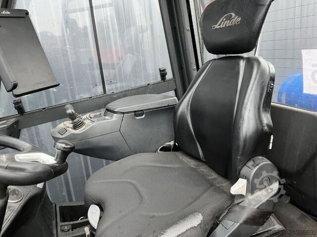 LPG-vorkheftruck Linde H35T-01