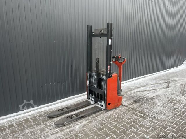 Pedestrian Stacker Linde L10B