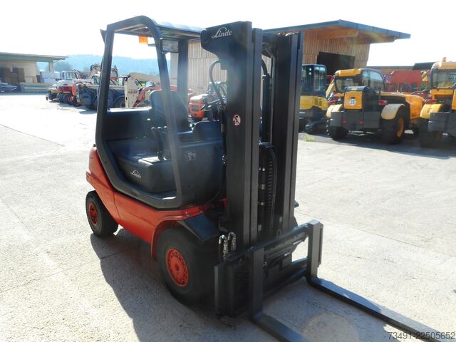 Motostivuitor Linde H20D-03 PERKINS Triplex SS