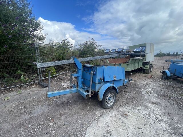 Trailer-Mounted Lighting Tower HENRY COOCH & SON Skylite 10w