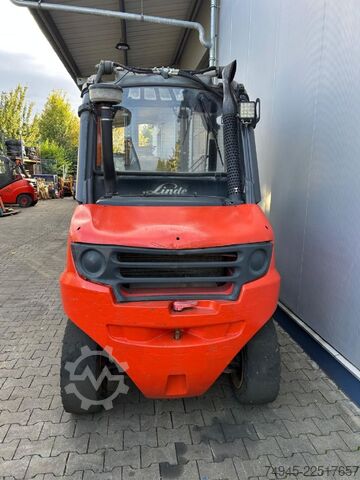 Empilhadeira diesel Linde H50D-01