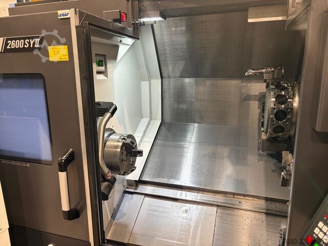 Centru de strunjire și frezare CNC Doosan Puma 2600SY II