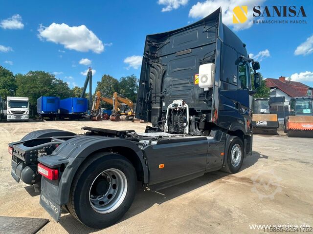 Tractora standard Renault T480