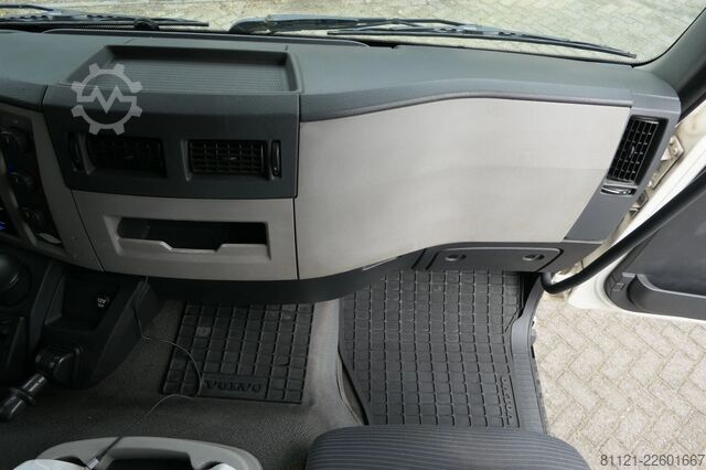Transporte refrigerado/congelado Volvo FL 240 | Carrier SUPRA 950Mt / Bi-temp | 3 Comp...