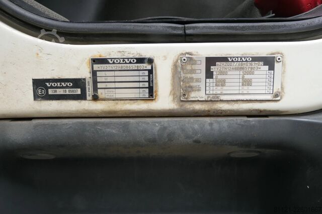 Transporte refrigerado/congelado Volvo FL 240 | Carrier SUPRA 950Mt / Bi-temp | 3 Comp...