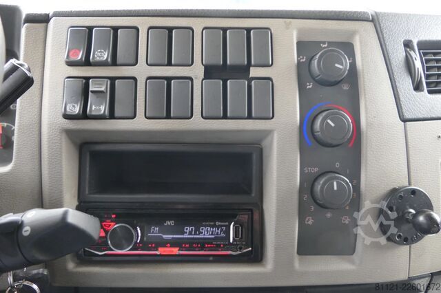 Gekoeld/bevroren transport Volvo FL 240 | Carrier SUPRA 950Mt / Bi-temp | 3 Comp...