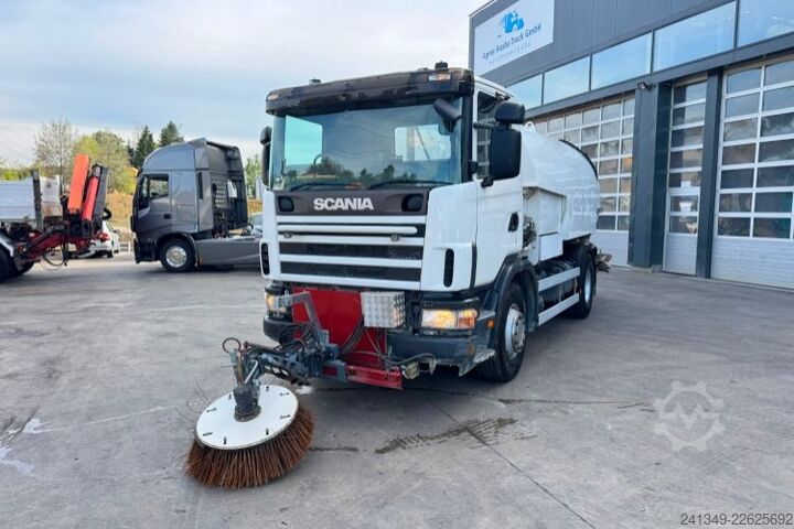 Varredora de rua SCANIA P94 4x2 Frimokar Hydrostaat