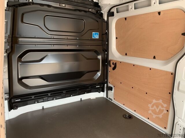 Fourgon tôlé Renault ADVANCE L2H2 3,5t dCi 130 KAMERA+KLIMA ADVANCE BLUE dCi 130 L2H2 KAMERA+KLIMA