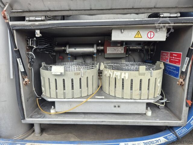 Tank kamyonu MAN TGS 26.400 (6x2)