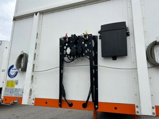 Open oplegger met zeil BERGER SAPL 24 LTN LIGHT, 5730 KG, 1A LIFT, 3A GELENKT