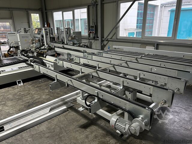 Vícehlavý svařovací stroj URBAN, Memmingen AKS 6410