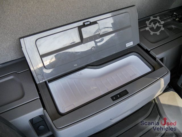 Τρίπλευρο ανατρεπόμενο φορτηγό Scania G 460 B8x4HZ XT - Meiller TRIGENIUS D421 / Bordmat