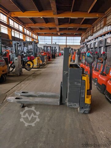 Stivuitor manual Jungheinrich EJD K18