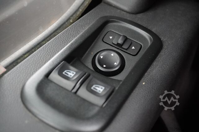 Bestelwagen Renault Master 2.3 dCi 135PK EURO 6 - Airco - Navi - Cr...