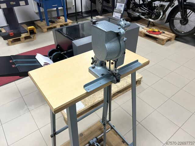 Oogjesmachine Hang Piccolo 101-20 Eyeleting machine
