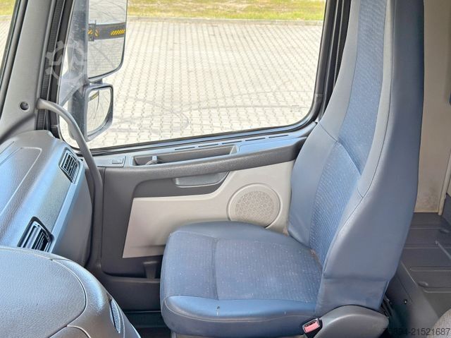 Gru montata su autocarro VOLVO FM 440 * HIAB 288 E - 8 HIPRO/FUNK * TOPZUSTAND