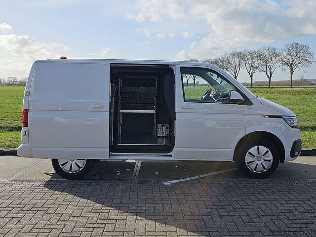 Yüksek tavanlı istasyon vagonu VOLKSWAGEN TRANSPORTER 2.0 TDI L1H1 4MOTION LED!