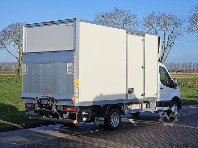 Resväska FORD TRANSIT 2.0 Bakwagen Laadklep!