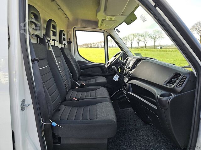 Yüksek tavanlı istasyon vagonu IVECO DAILY 35S16 L4H2 Maxi 156Pk Eur6