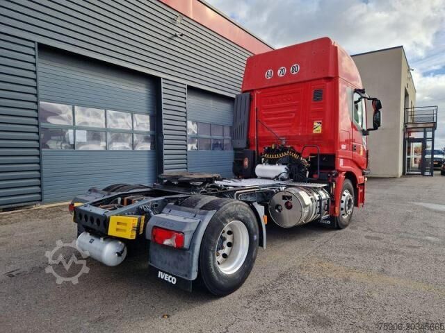 Gevaarlijke stoffen vrachtwagen Iveco Stralis NP460