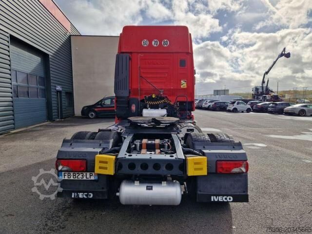 Gevaarlijke stoffen vrachtwagen Iveco Stralis NP460