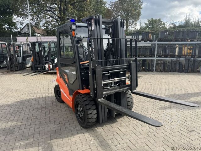 Elektrisk 4 -hjulet gaffeltruck Noblelift FE4P30G